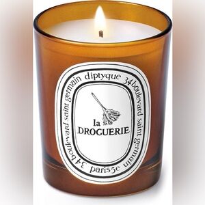 La Droguerie Odor Removing Candle
Diptyque
Basil